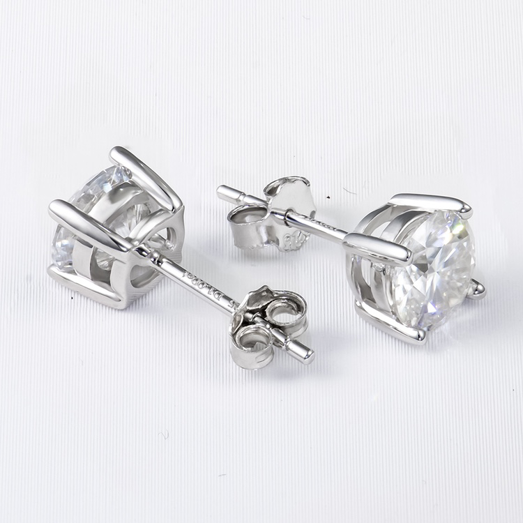four-prong stud earrings