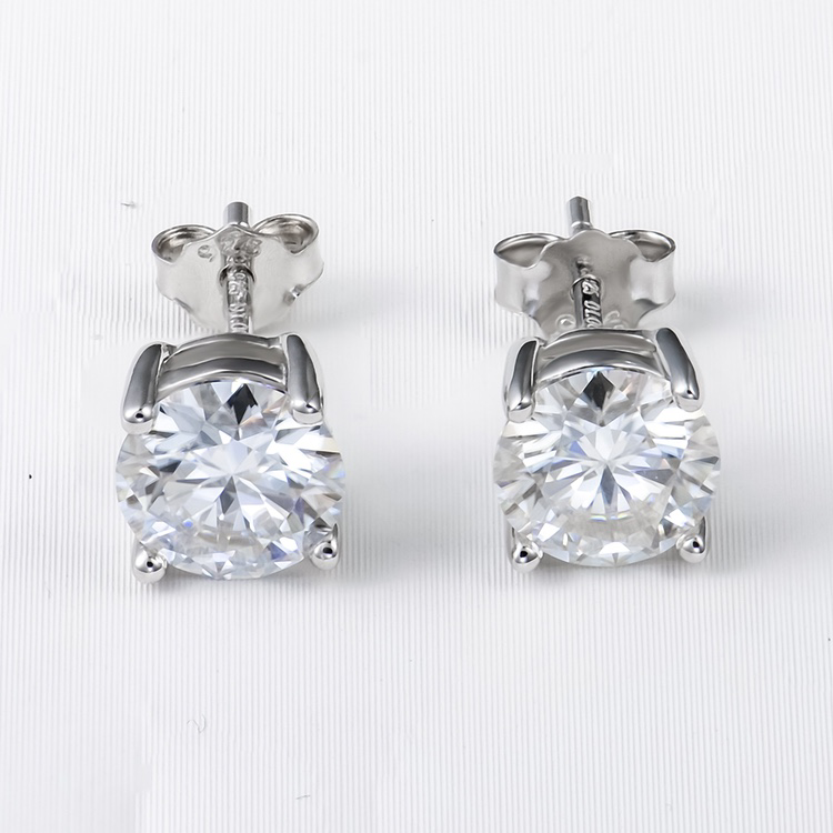 four-prong stud earrings